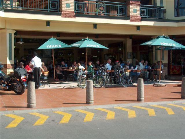 Liongate Bed And Breakfast Edenvale Exterior photo